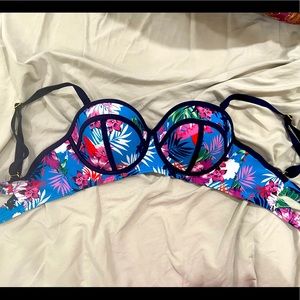 Swimsuits for all size 8 brand new bikini top